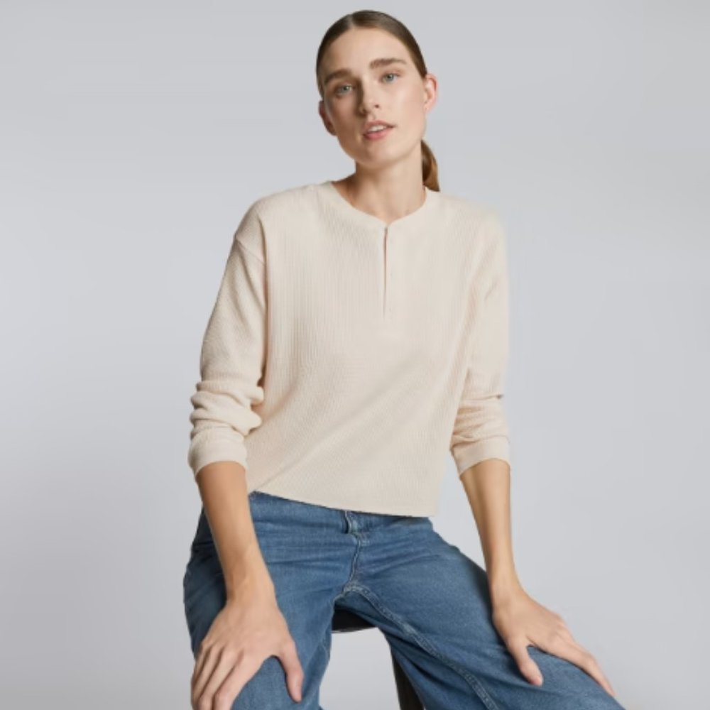 Everlane The Organic Cotton Waffle Henley Medium Brazilian Sand